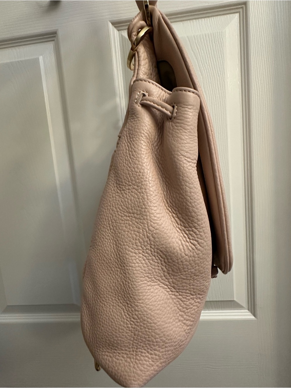 G.I.L.I. Blush Pink Leather Hobo with Gold Hardware - Picture 2 of 16